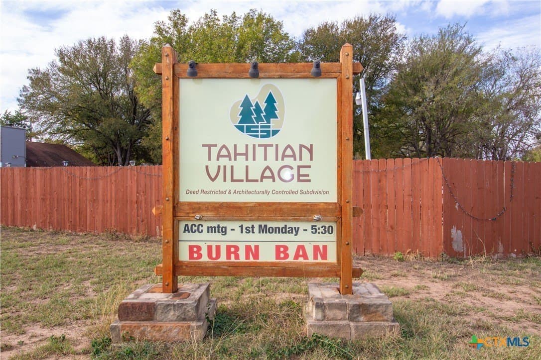 0.3 acres in Bastrop County - photo 2