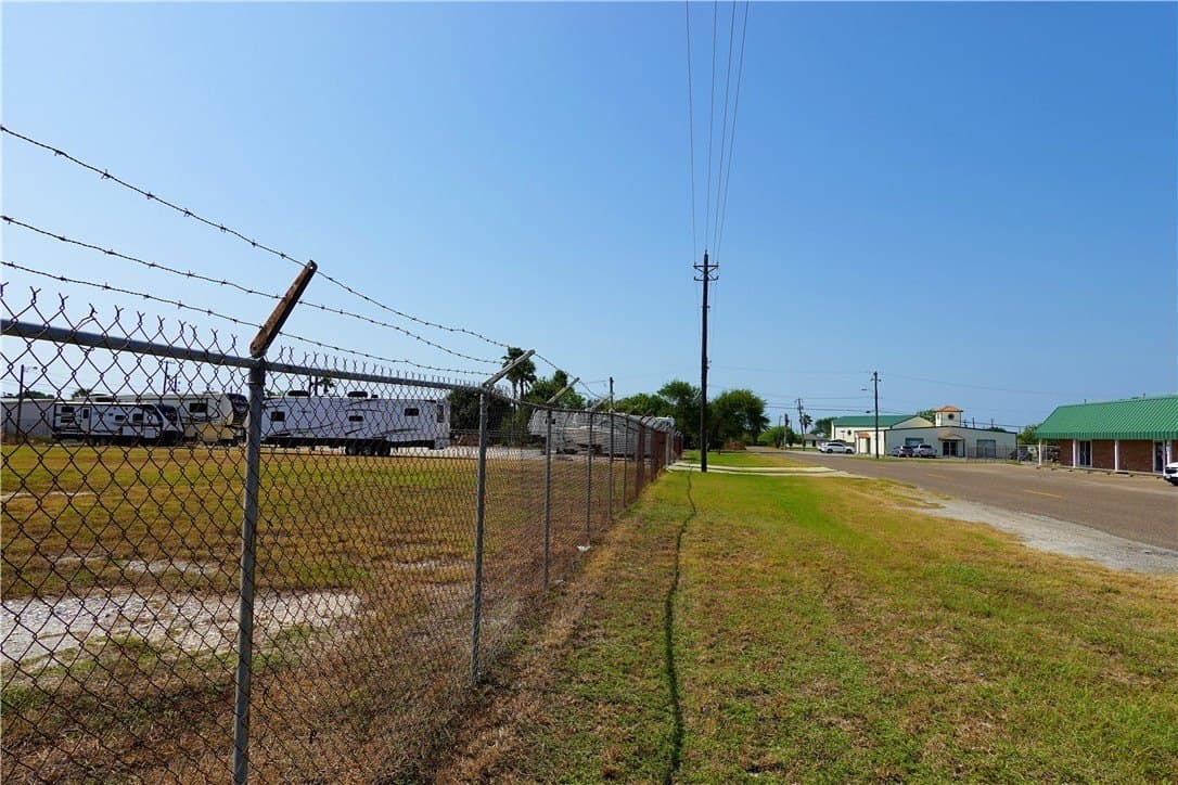 0.49 acres in San Patricio County - photo 8