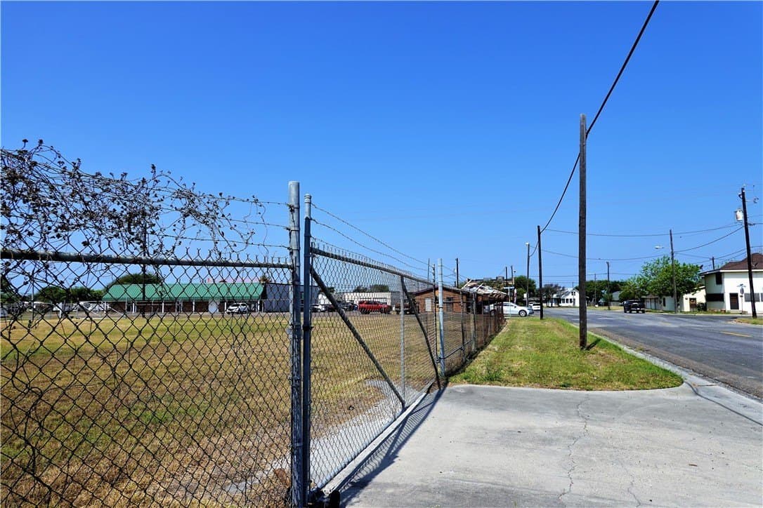 0.49 acres in San Patricio County - photo 11