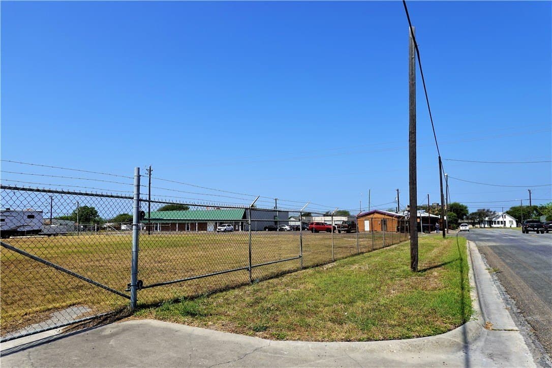 0.49 acres in San Patricio County - photo 14