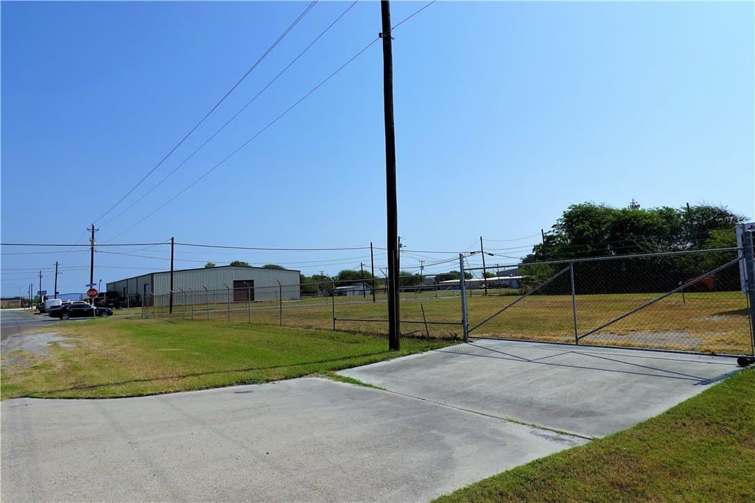 0.49 acres in San Patricio County - photo 7