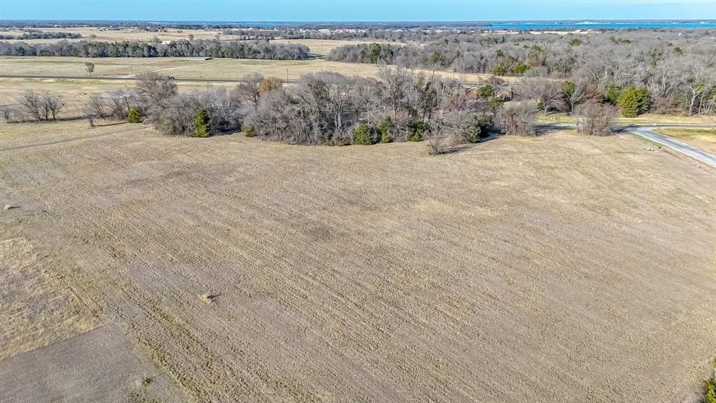 1.51 acres in Navarro County - photo 32