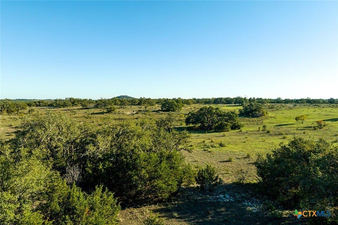 25.07 acres in Blanco County - photo 6