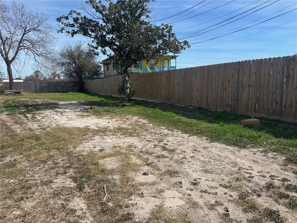 0.08 acres in Nueces County - photo 2