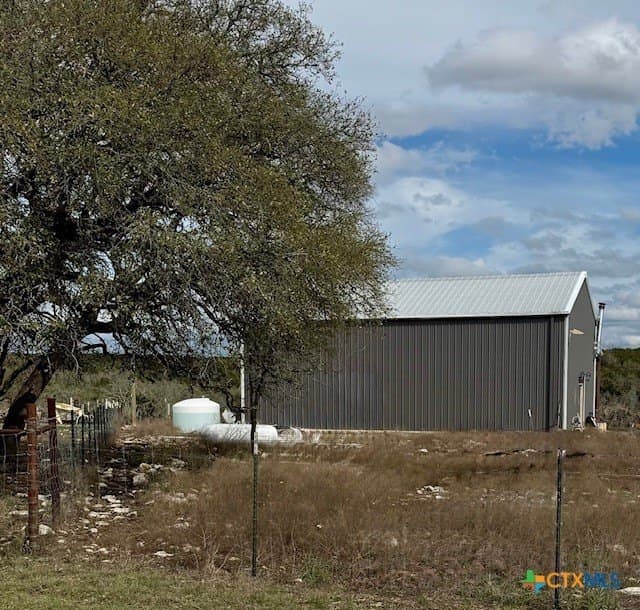 24.75 acres in Gillespie County - photo 3
