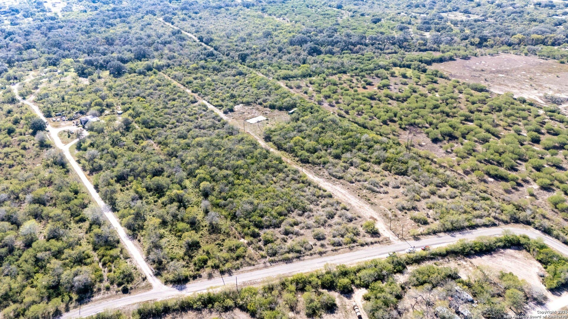 20 acres in Bee County - photo 10