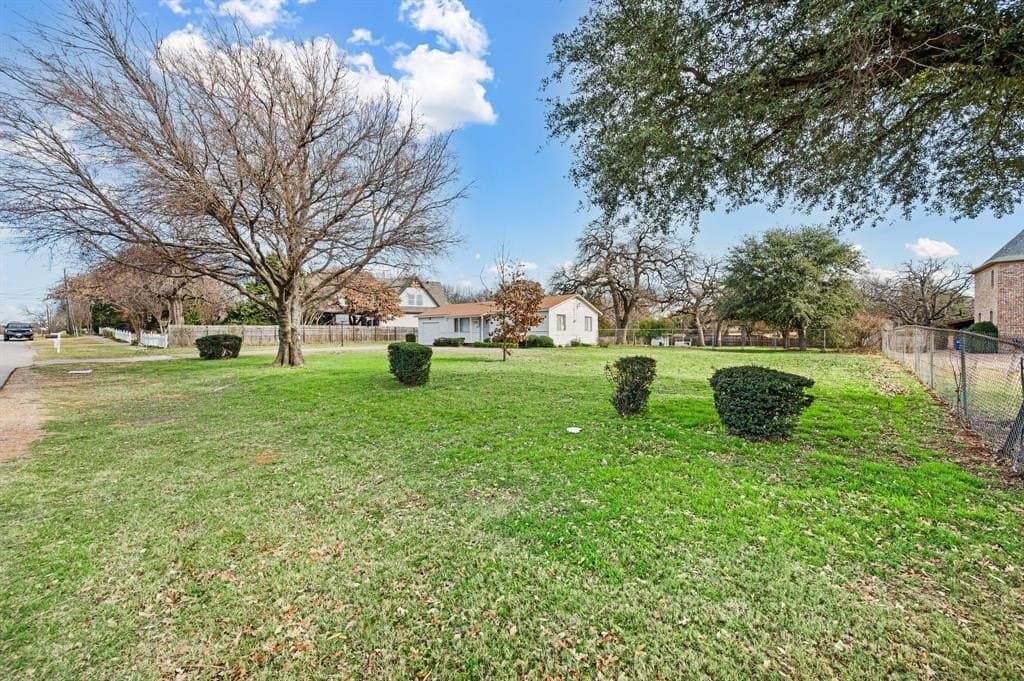 0.91 acres in Tarrant County - photo 10