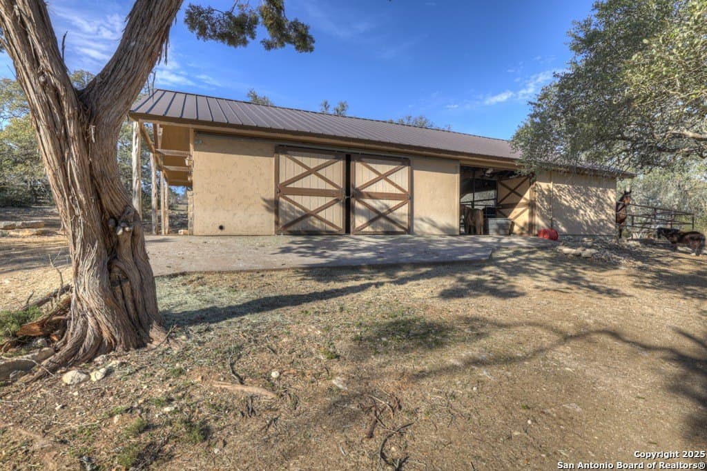 5 acres in Comal County - photo 4