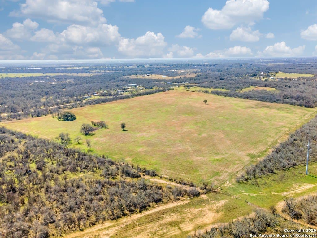 109.16 acres in Guadalupe County - photo 14