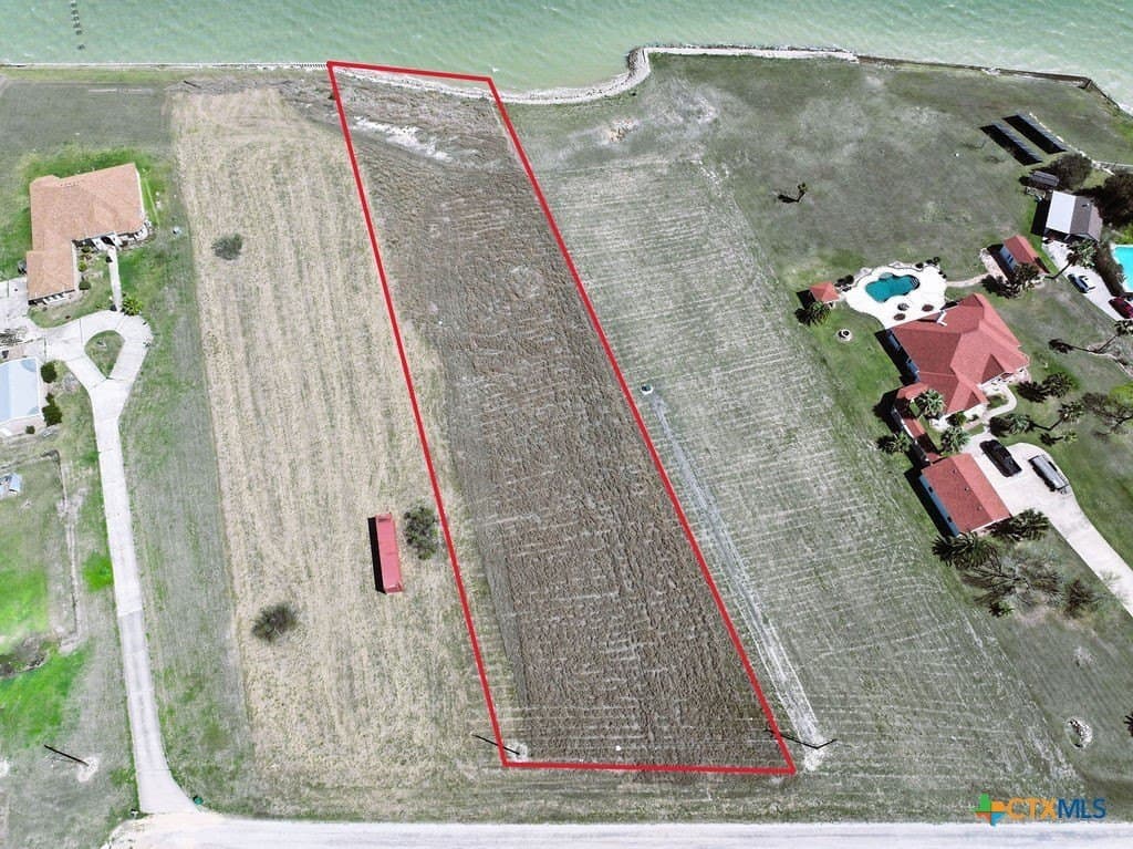1.5 acres in Calhoun County - photo 7
