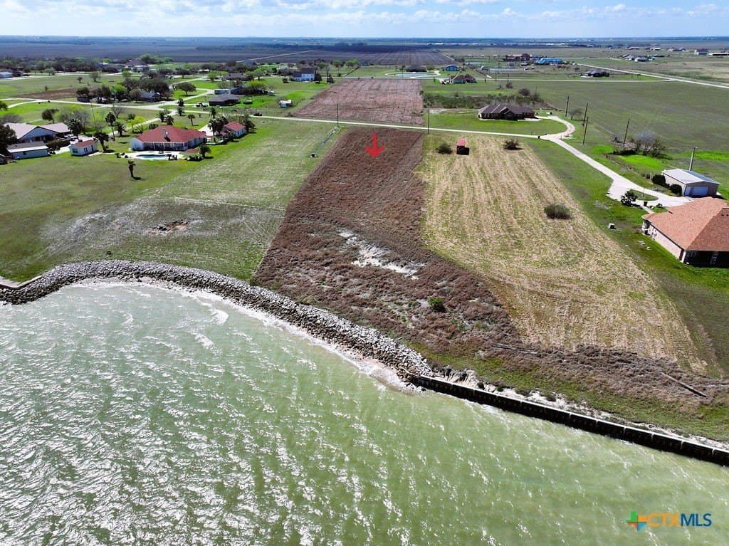 1.5 acres in Calhoun County - photo 8