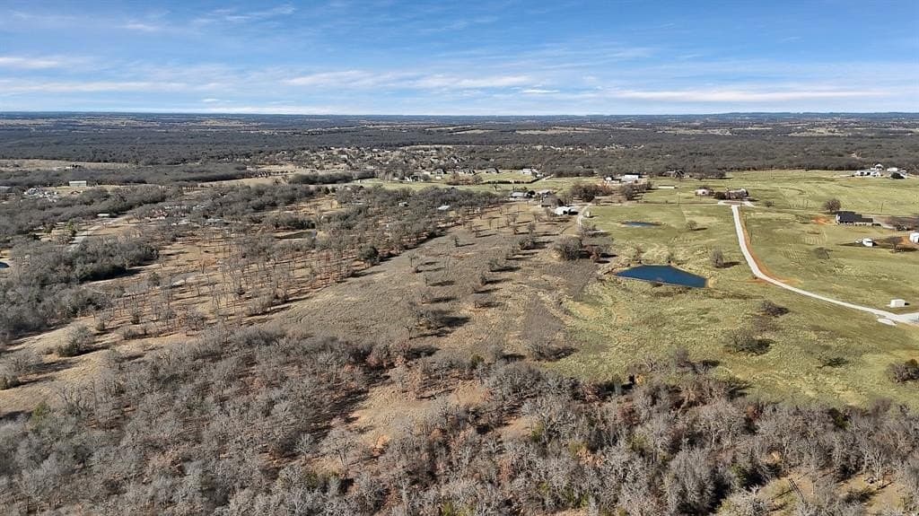 10.01 acres in Wise County - photo 2