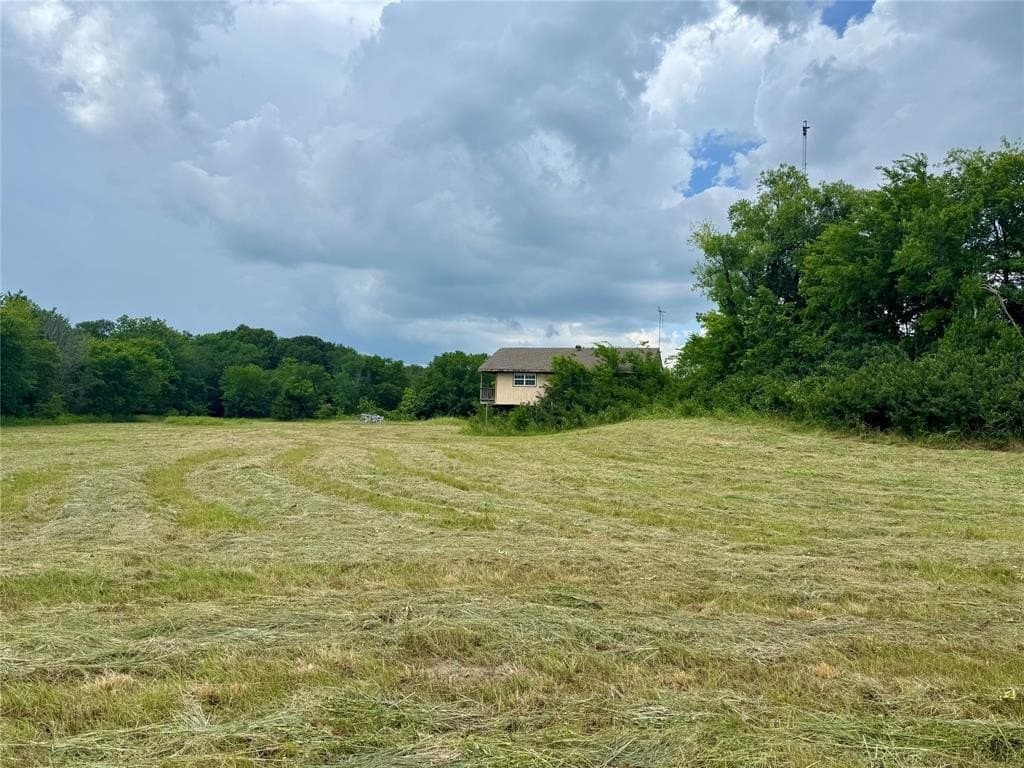 57.65 acres in Hunt County - photo 15