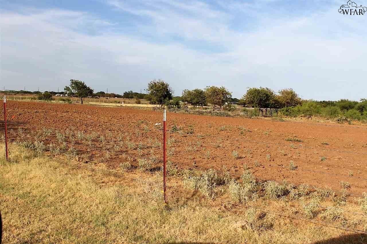 10 acres in Archer County - photo 3