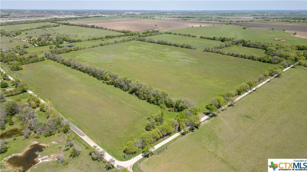 19.81 acres in Falls County - photo 2