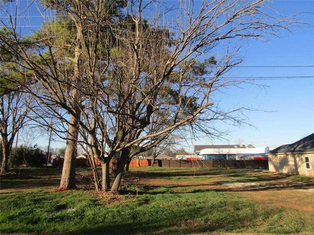 0.23 acres in Wise County - photo 4
