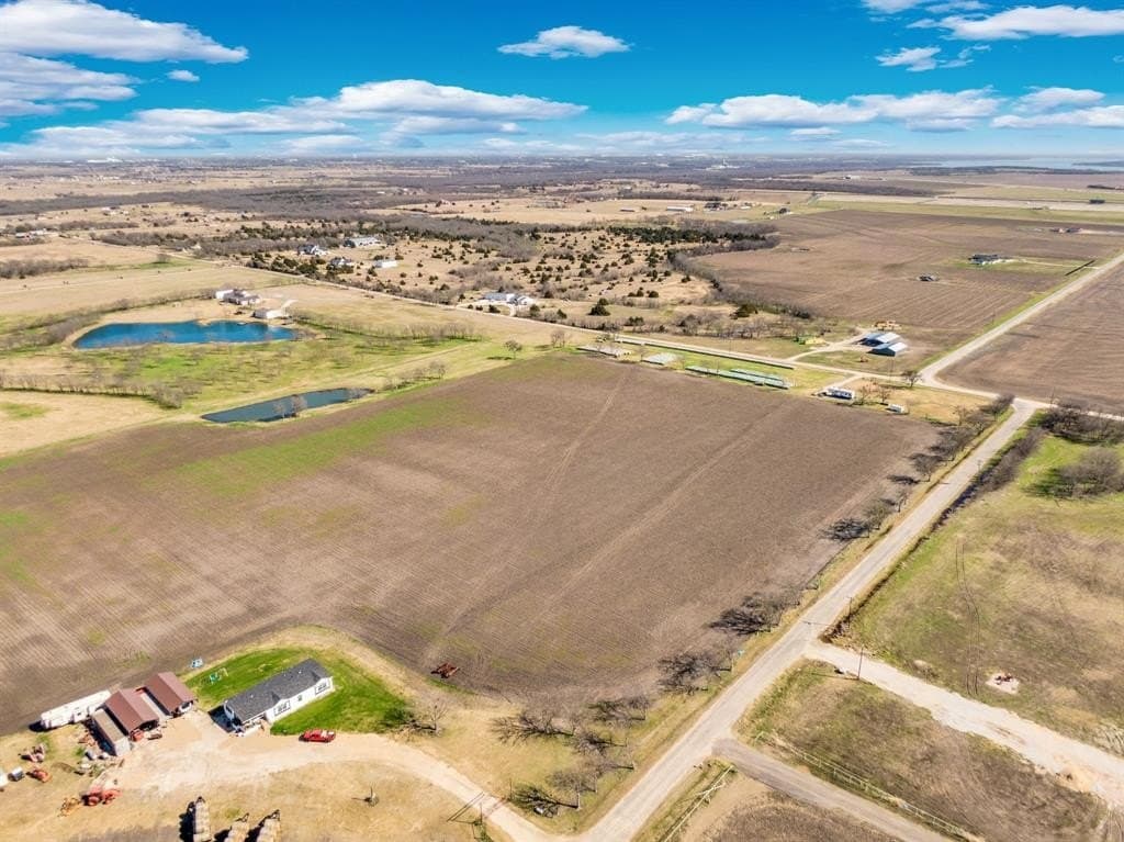 23.9 acres in Ellis County - photo 8