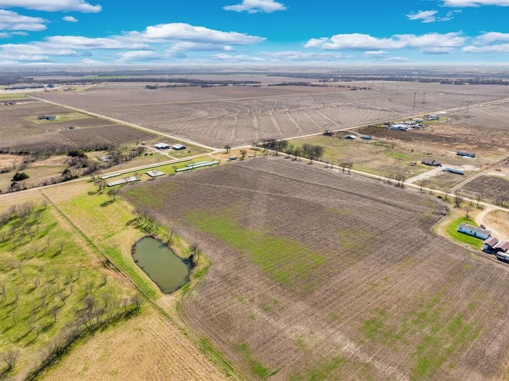 23.9 acres in Ellis County - photo 4