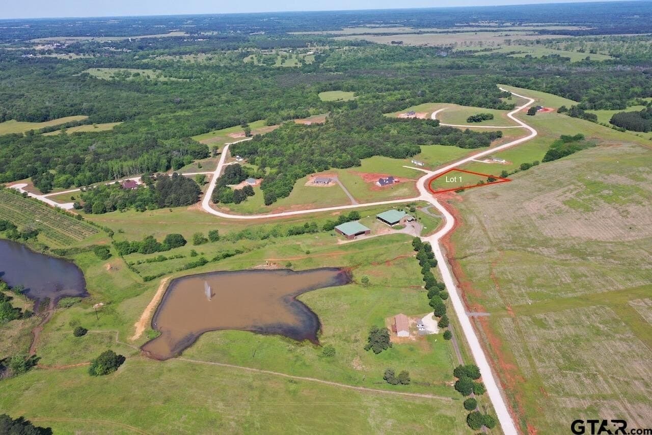 1.62 acres in Smith County - photo 5
