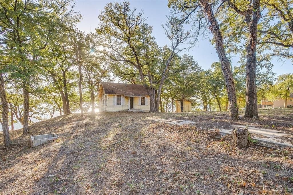 0.97 acres in Tarrant County - photo 3