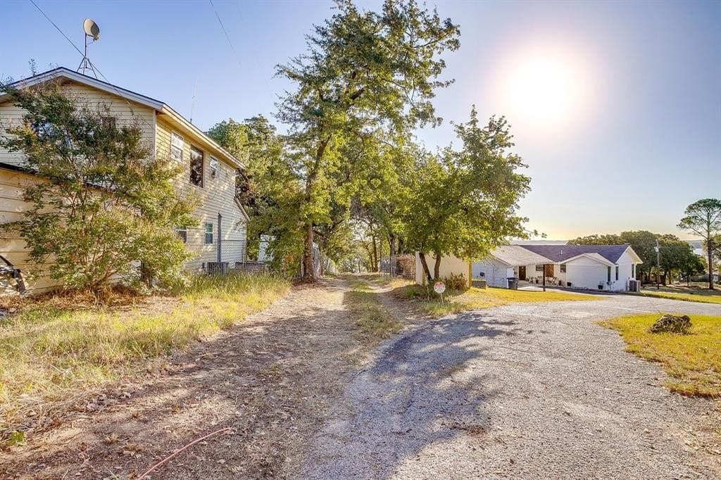 0.97 acres in Tarrant County - photo 4