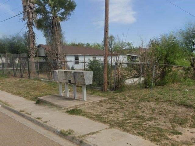 0.24 acres in Webb County - photo 2