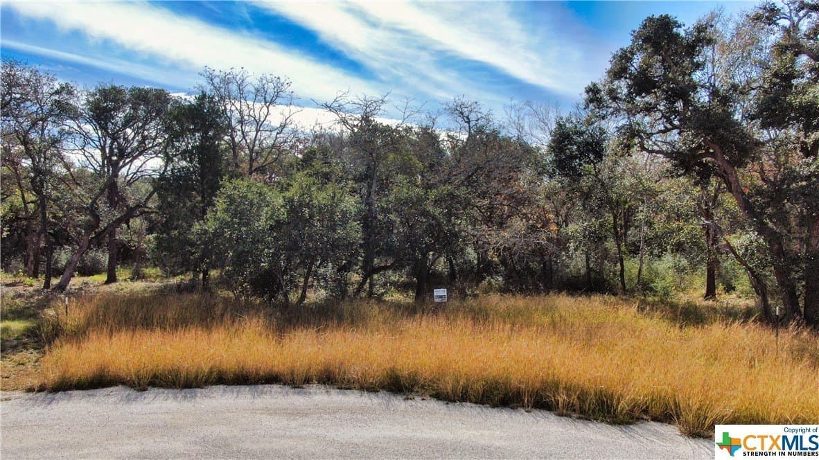 201 Post Oak Road lot: 5