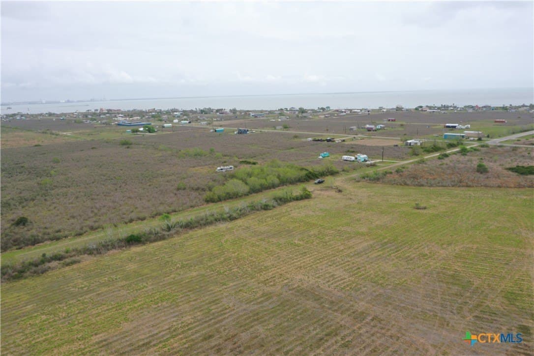 32.93 acres in Calhoun County - photo 6