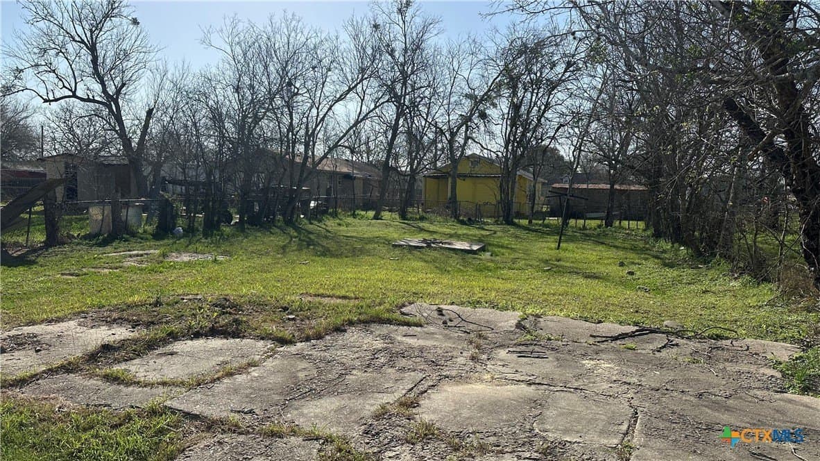0.1 acres in Victoria County - photo 2