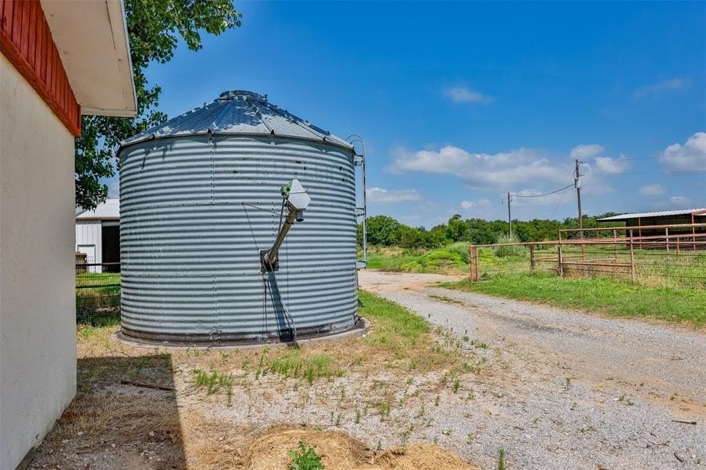 80 acres in Cooke County - photo 15