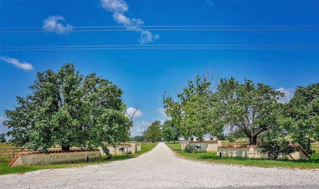 3561 NEELY Trail