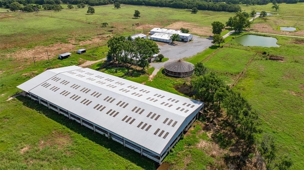 80 acres in Cooke County - photo 6