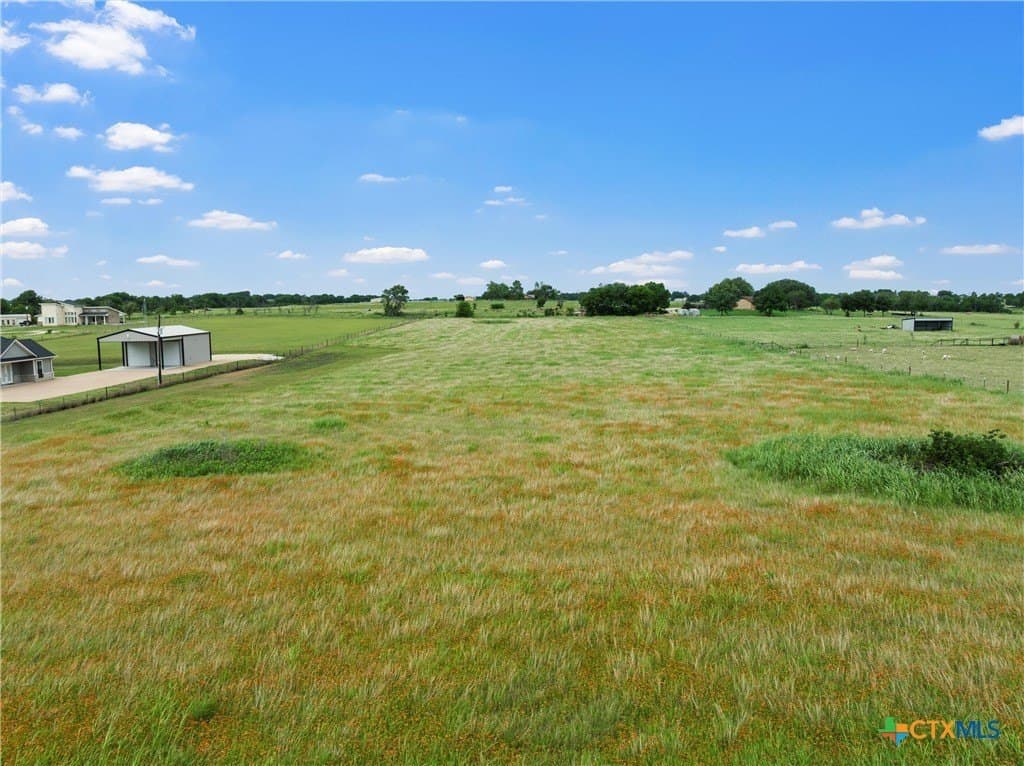5 acres in McLennan County - photo 10