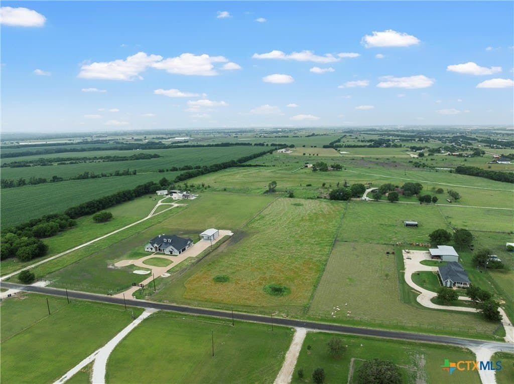 5 acres in McLennan County - photo 3