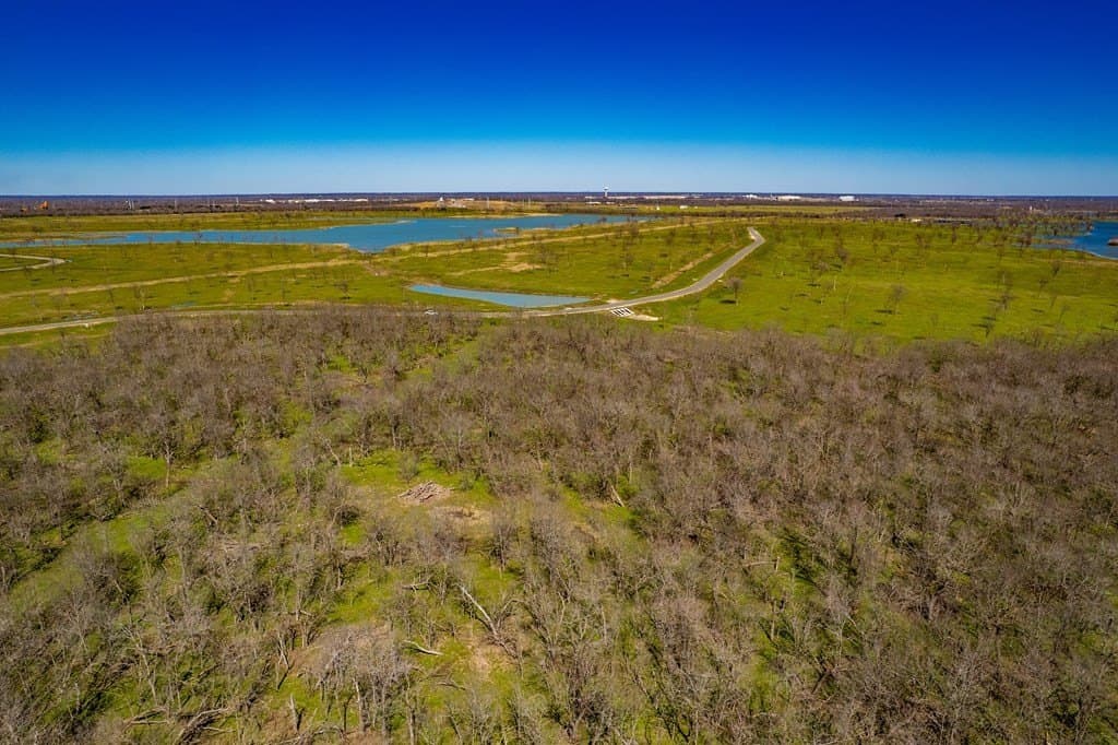 7.82 acres in Navarro County - photo 16