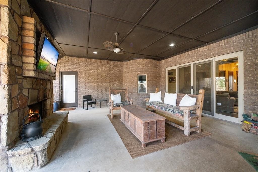 10.24 acres in Tarrant County - photo 28