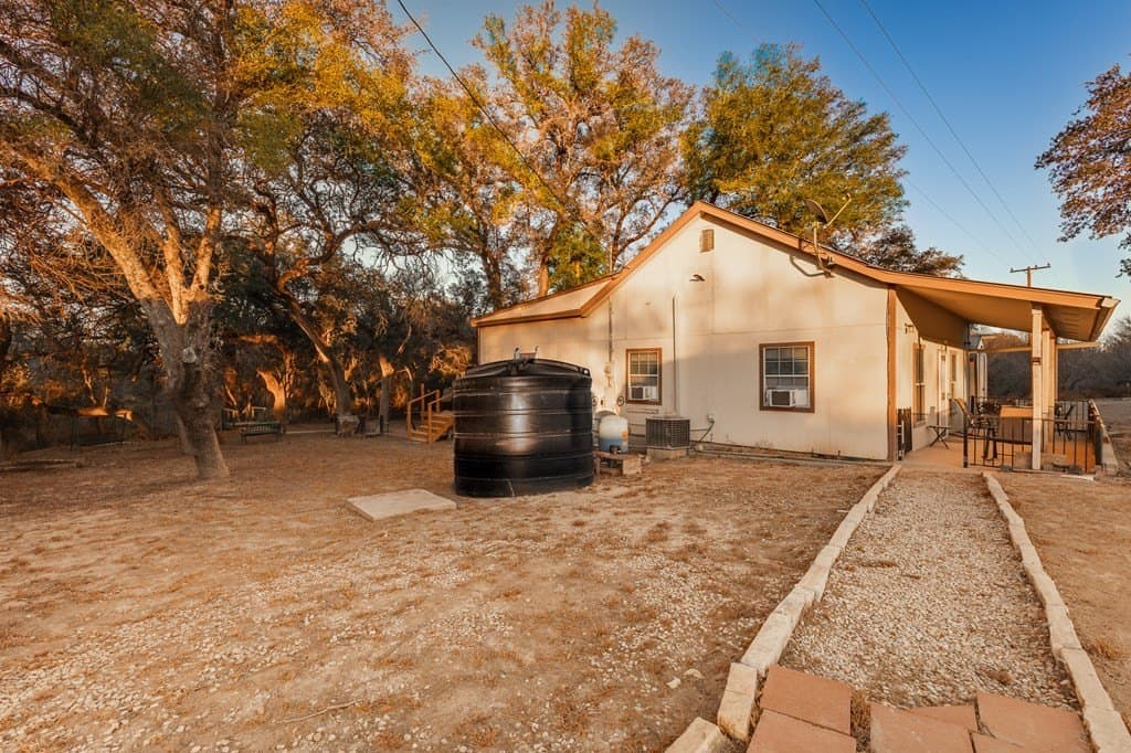 435,600 acres in Zavala County - photo 5