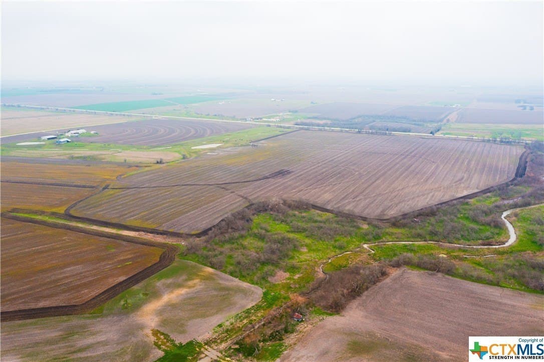 187.13 acres in Williamson County - photo 10