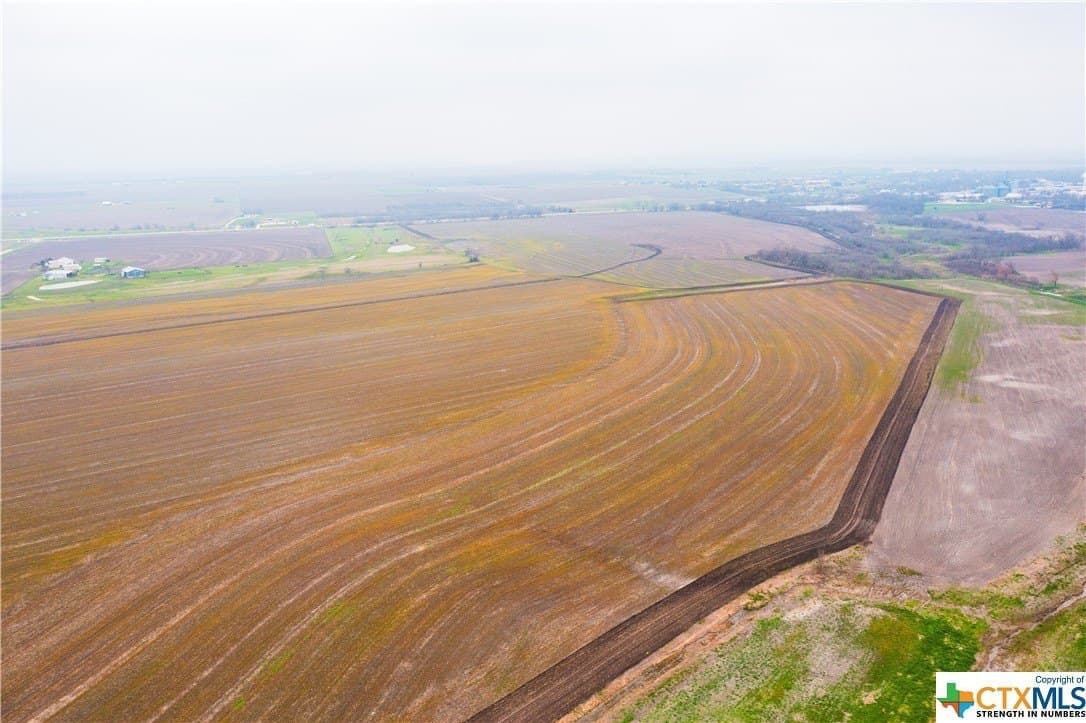 187.13 acres in Williamson County - photo 6