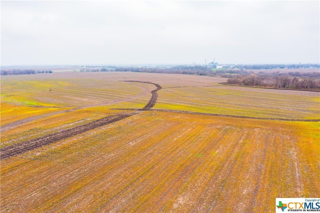 187.13 acres in Williamson County - photo 17