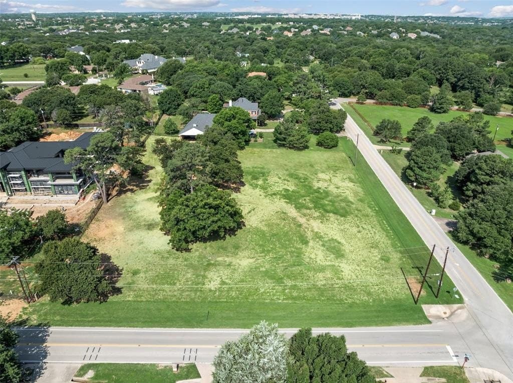 1.21 acres in Tarrant County - photo 3
