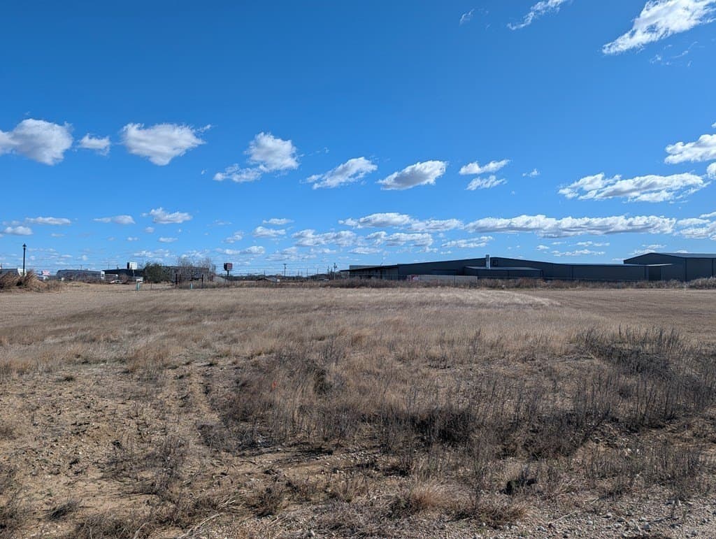 0.21 acres in Henderson County - photo 3