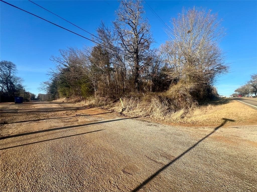 0.43 acres in Smith County - photo 6