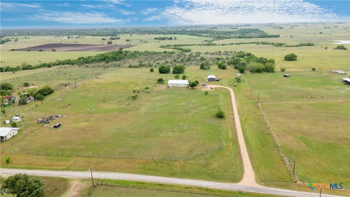 12 acres in DeWitt County - photo 30