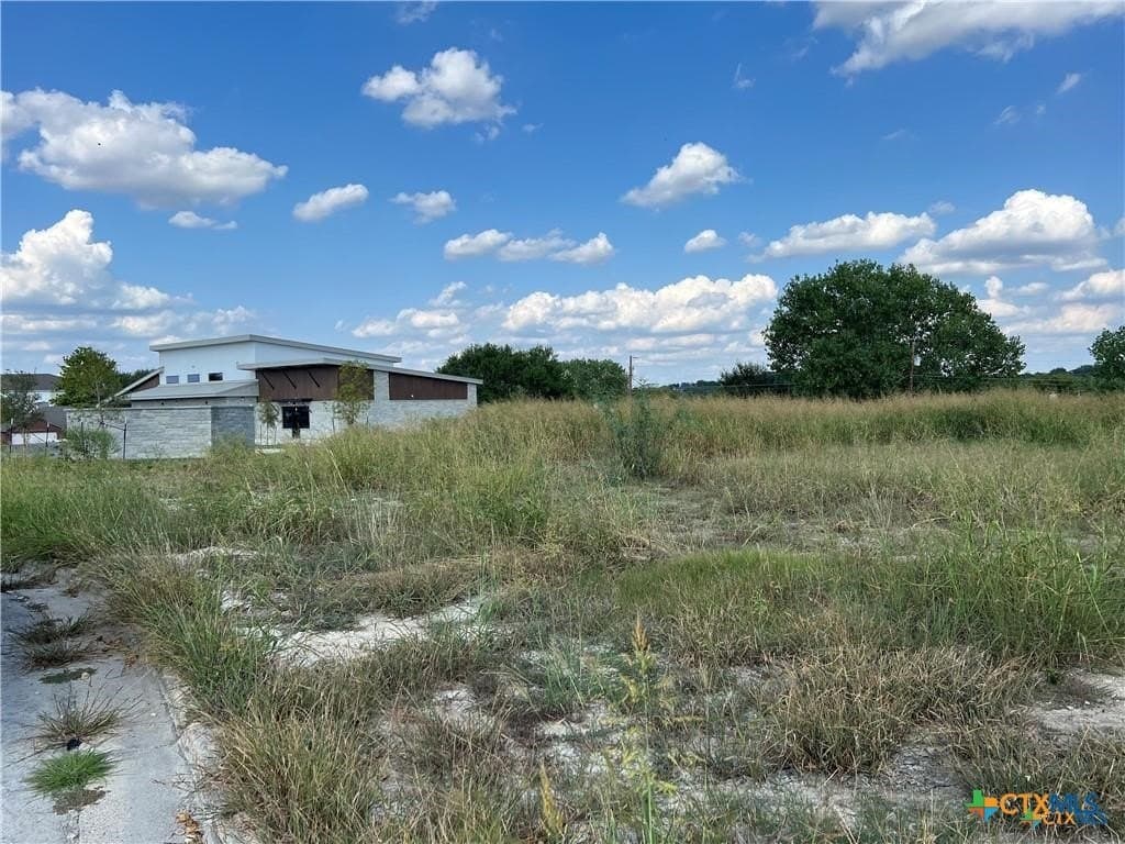 0.77 acres in Bell County - photo 4