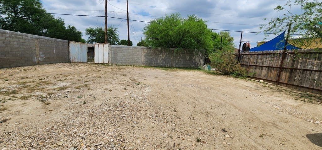 10,000 acres in Maverick County - photo 16