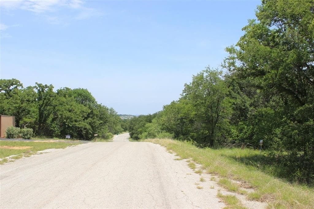 0.25 acres in Wise County - photo 4