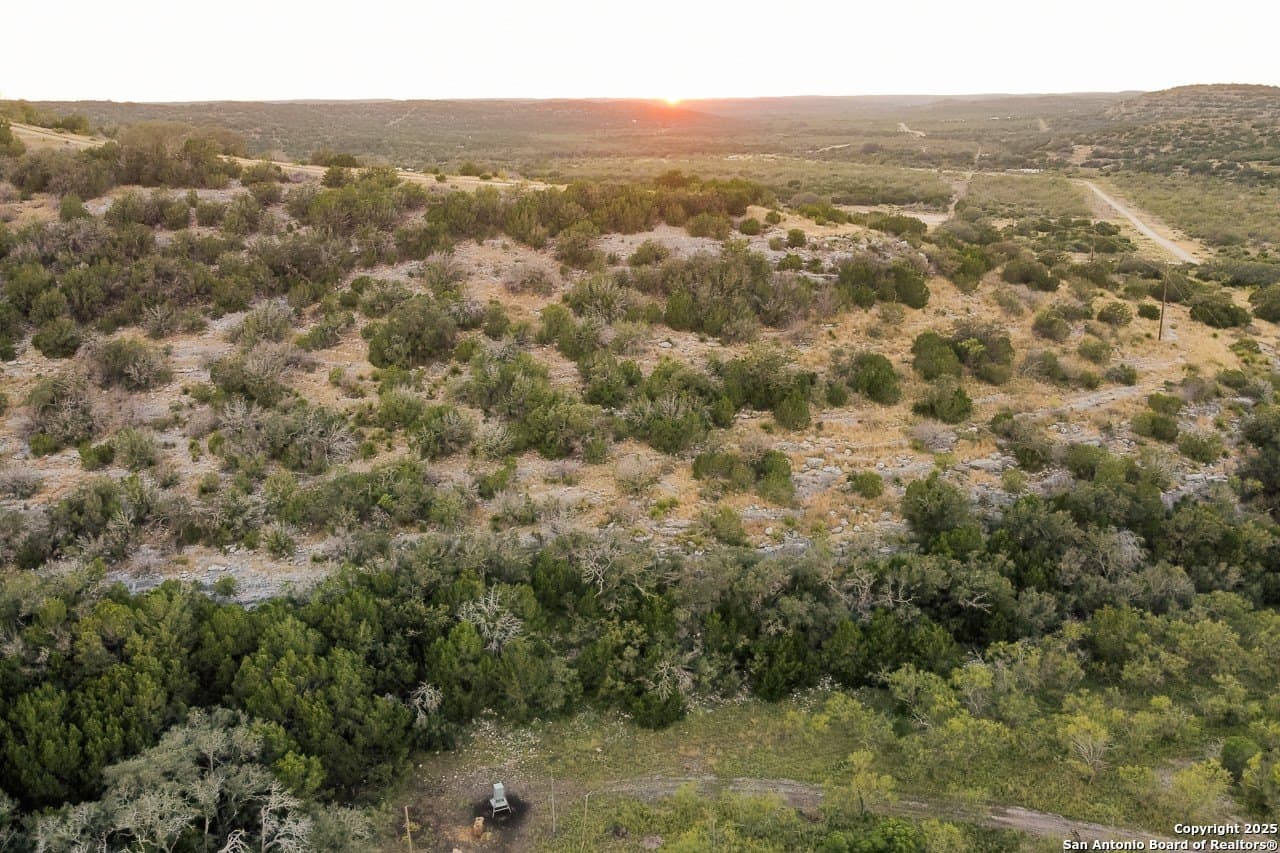 82 acres in Edwards County - photo 30