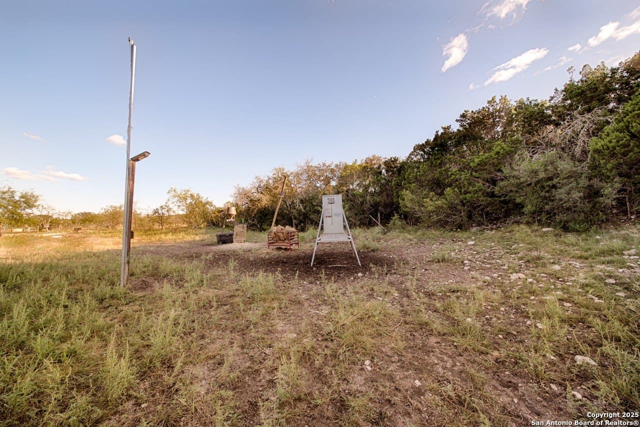 82 acres in Edwards County - photo 8