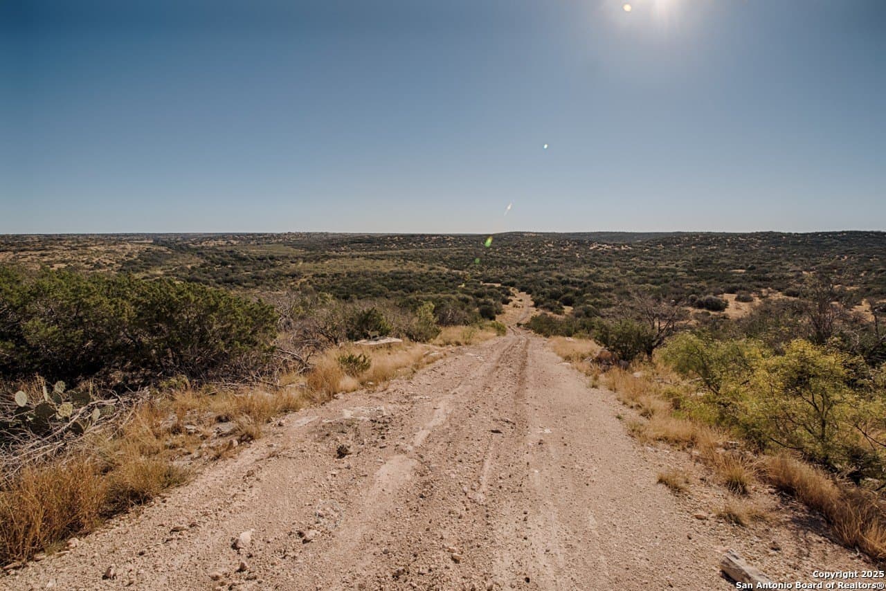 82 acres in Edwards County - photo 16